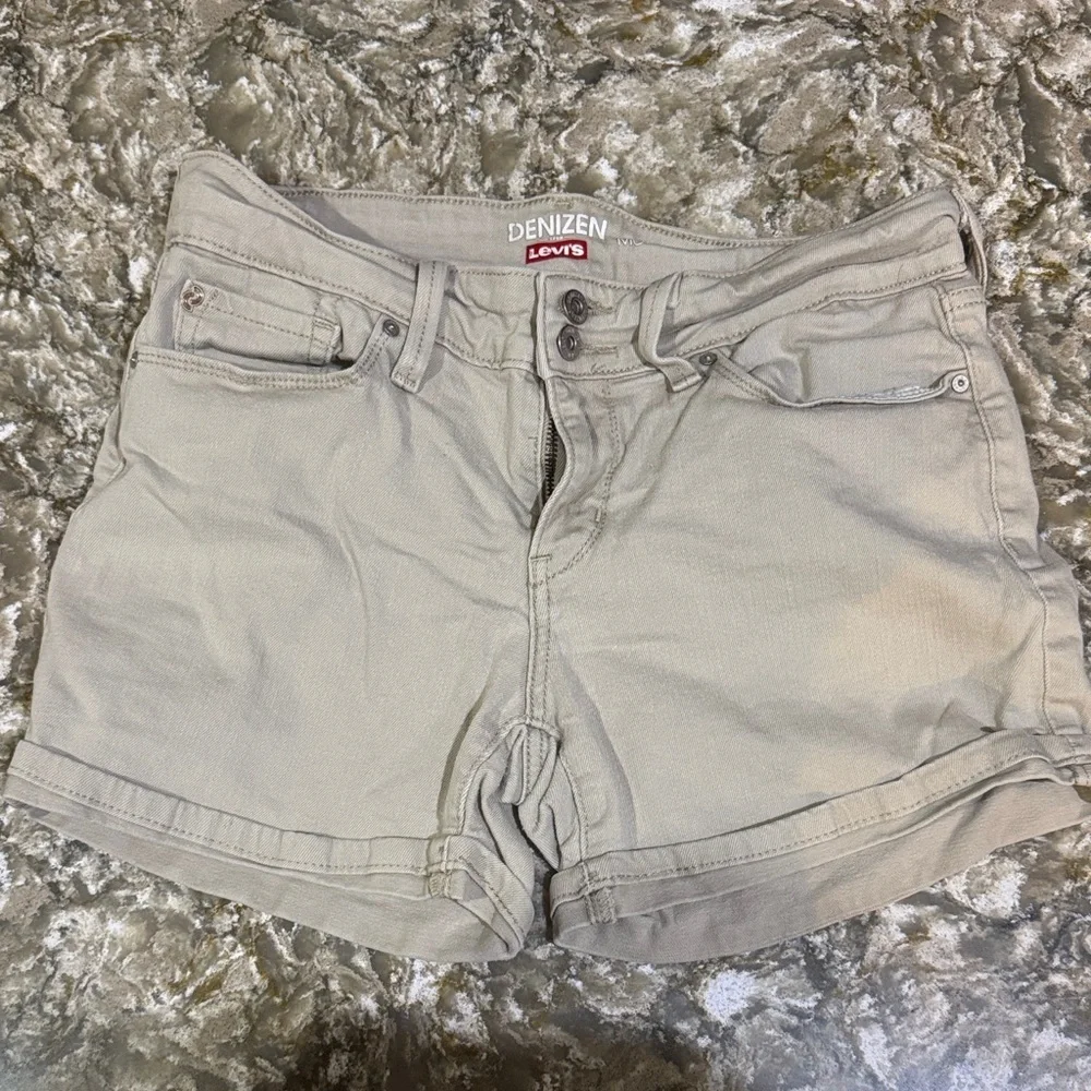 Denizen from Levi's Beige Jean Shorts / H112